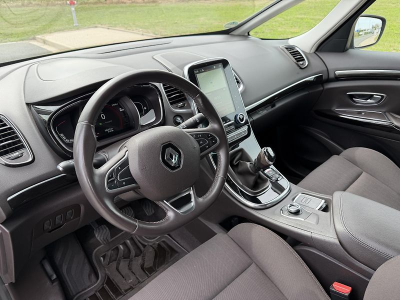 Renault Espace 1.6 DCI 7MÍST LED NAVI 2X KOLA - fotka 12 z 47