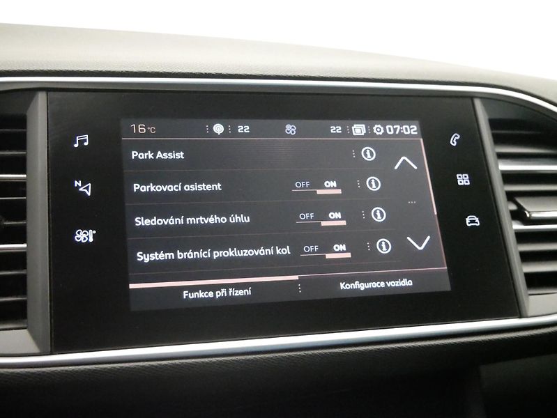 Peugeot 308 - fotka 22 z 30
