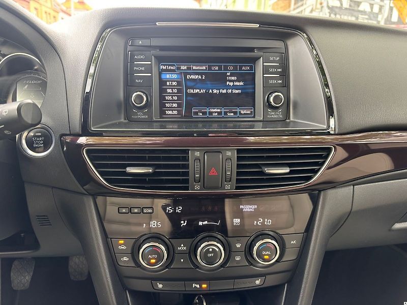 Mazda 6 2.2D/2014/129KW-MAN6-ZÁRUKA12 - fotka 29 z 45