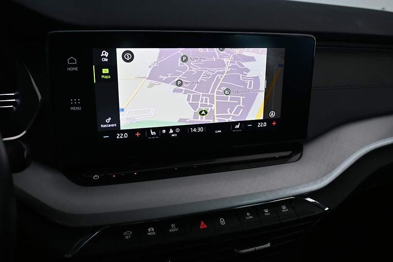 Škoda Octavia (2023) 2.0 LED DSG ACC TOUR VIRTUAL T - fotka 17 z 35