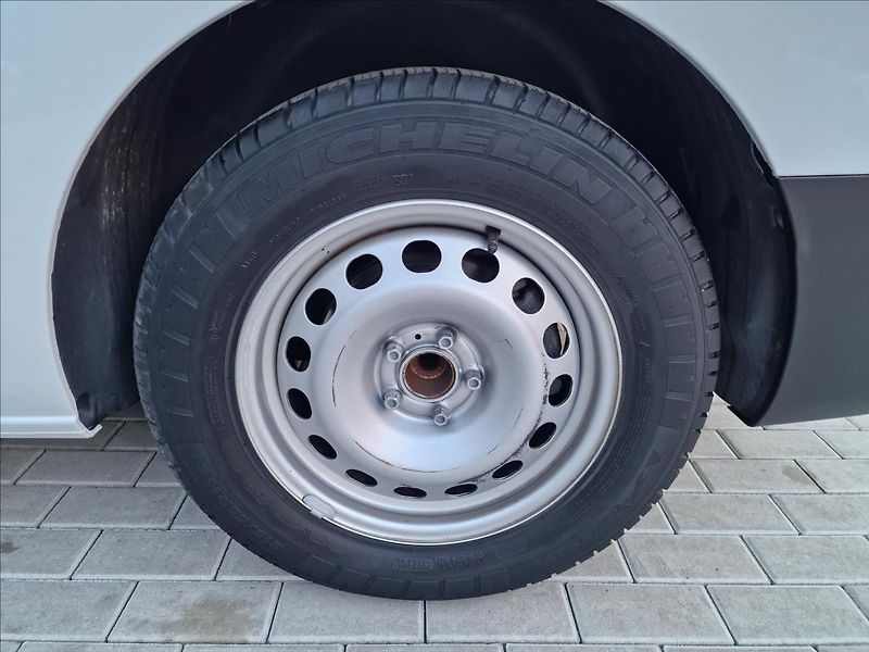 Opel Vivaro 1.5CDTI 88kW, původ ČR,1.Maj. - fotka 43 z 47