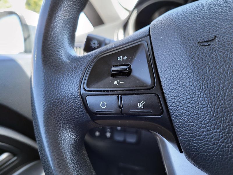 Kia Rio 1.4 i DOHC 16V 80kW - fotka 20 z 35