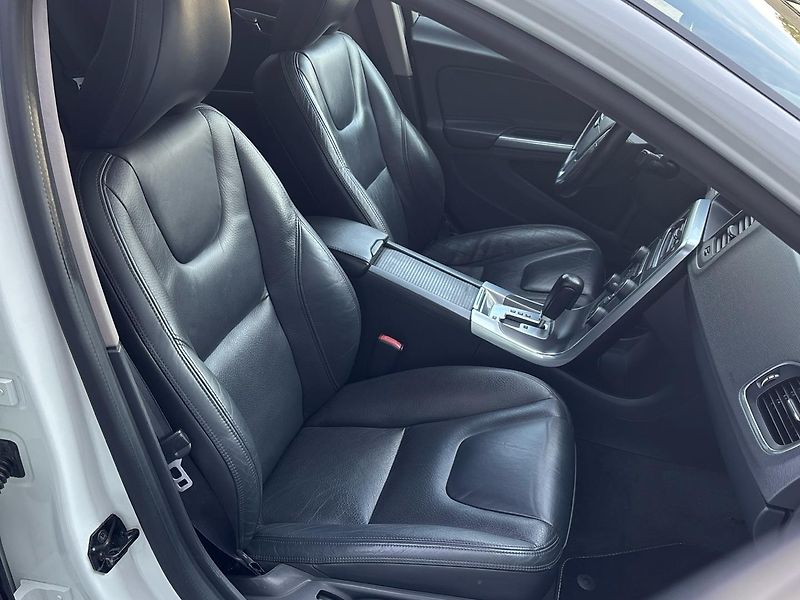 Volvo S60 Sedan - fotka 9 z 28
