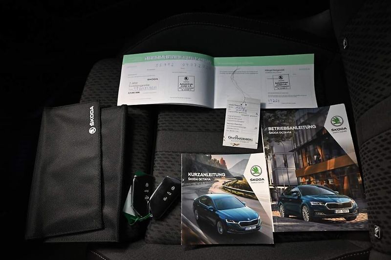 Škoda Octavia (2021) 2.0 LED CLEVER Virtual Tažné K - fotka 32 z 35