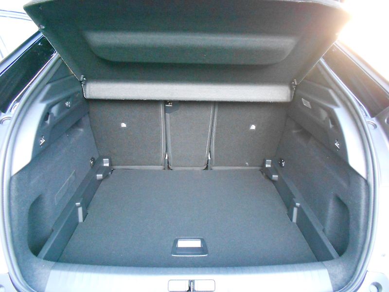 Peugeot 3008 GT Hybrid 145 e-DCS6 - fotka 10 z 10