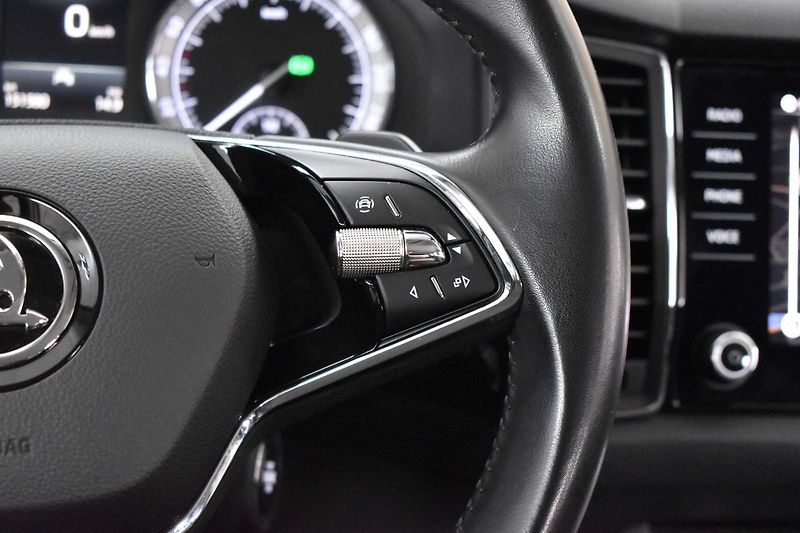 Škoda Kodiaq 2.0 TDI 4x4*STYLE*TAŽNÉ*ČR 1.M - fotka 25 z 49