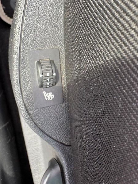 Peugeot 207 1.4VTi, 70kW, Klima, Výhřevy - fotka 14 z 19