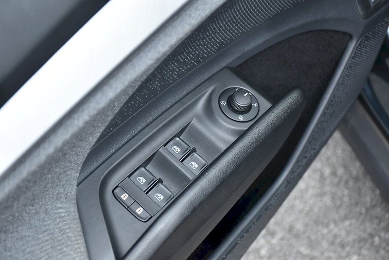 Škoda Enyaq (2021) 60 132kW - fotka 32 z 34