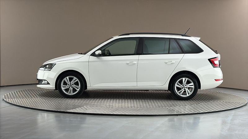 Škoda Fabia 1.0 TSI Ambition Combi - fotka 4 z 24