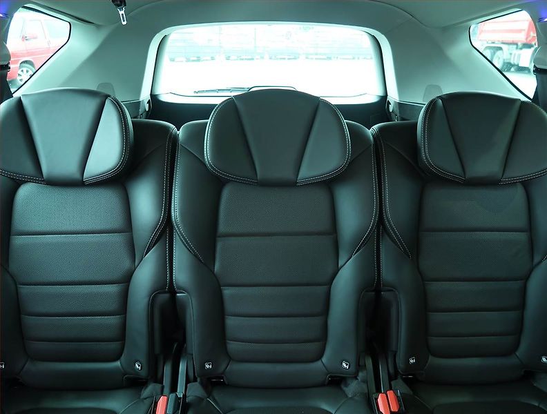 Renault Espace (2016) 1.6 dCi, Automat, Kůže, Navi - fotka 10 z 28