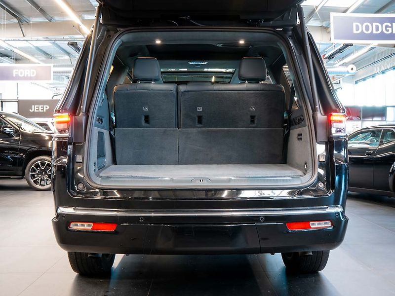 Jeep Grand Wagoneer (2022) 6.4 V8 HEMI Series III, masáže - fotka 5 z 41
