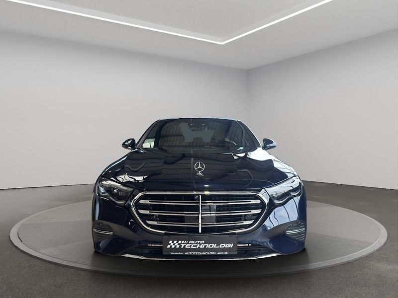 Mercedes-Benz Třídy E (2025) E 450 D 4MATIC - fotka 2 z 23