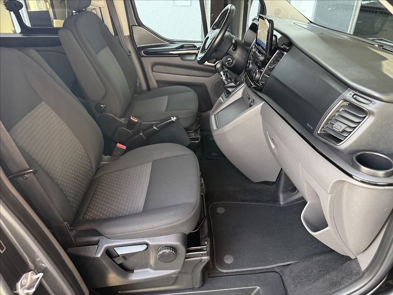 Ford Tourneo Custom 2,0 Long,96kW,po servisu - fotka 16 z 30