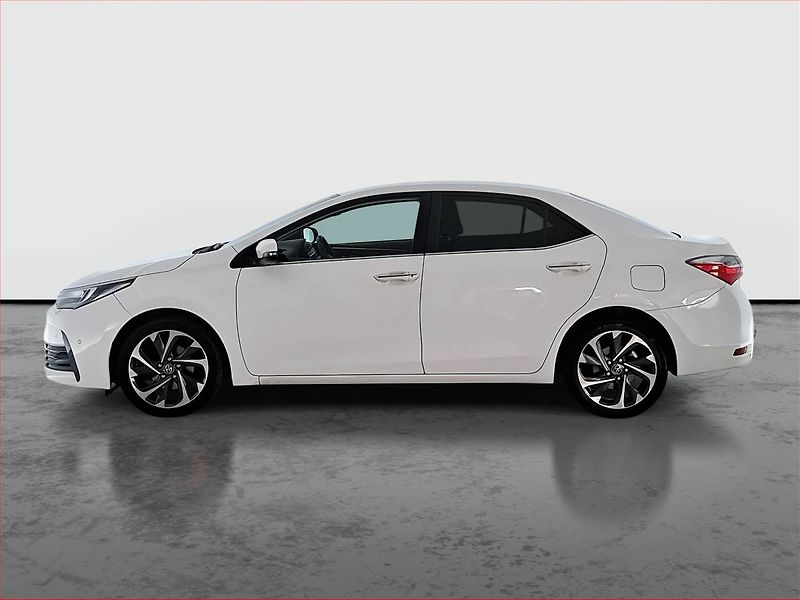 Toyota Corolla (2016) 1.6 Valvematic, Automat, Navi - fotka 3 z 23
