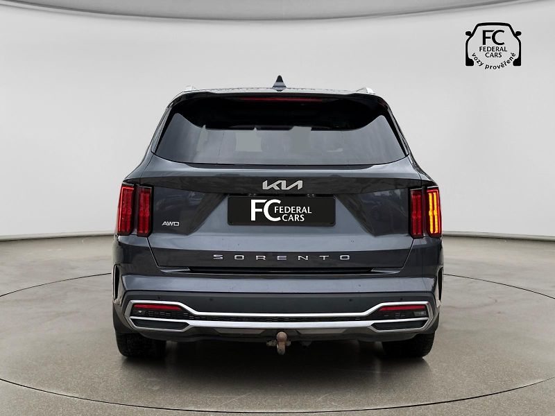 Kia Sorento 2.2 CRDi SCR 4x4 8DCT Top - fotka 4 z 42