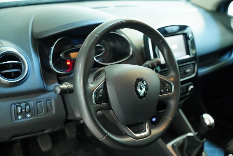 Renault Clio - fotka 5 z 6