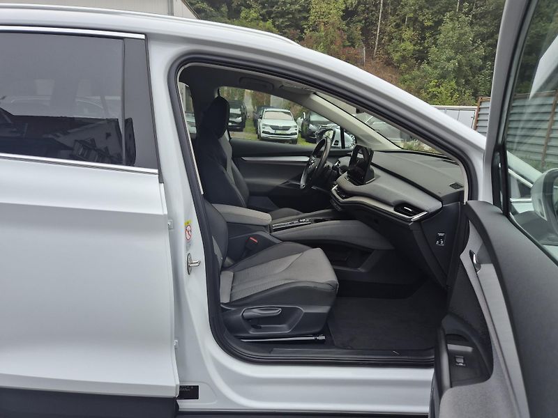 Škoda Enyaq iV 80 LOFT 150kw TZ SOH 97% - fotka 16 z 46
