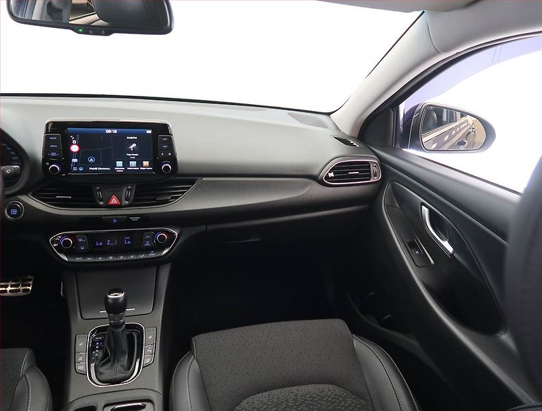 Hyundai i30 (2019) Style 1.6 CRDi, Automat - fotka 8 z 23
