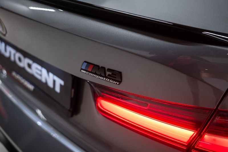 BMW M3 (2024) COMPETITION 4X4 ČR 1MAJ TOP!!! - fotka 16 z 52