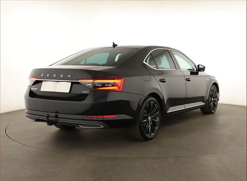 Škoda Superb (2023) Laurin&Klement 2.0 TDI - fotka 5 z 20