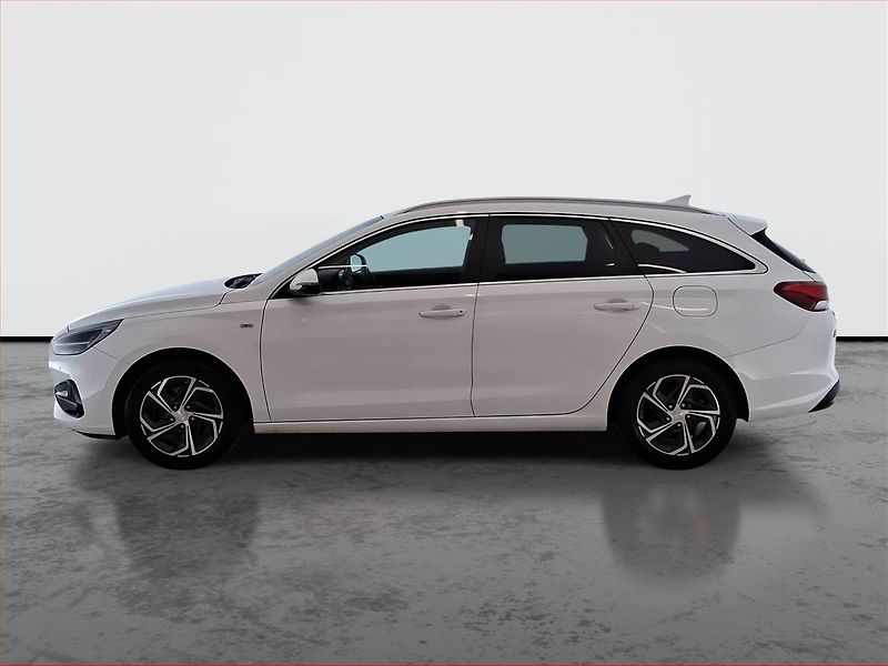 Hyundai i30 (2020) Family Smart 1.5 T-GDI MHEV - fotka 3 z 23