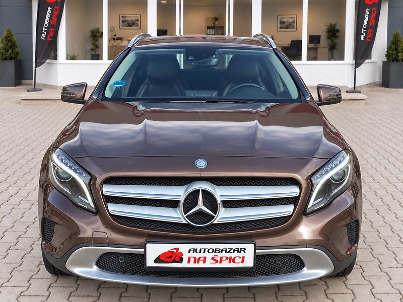 Mercedes-Benz GLA (2014) 220CDI 125kW 4MATIC -TAŽ.ZAŘ. - fotka 3 z 35