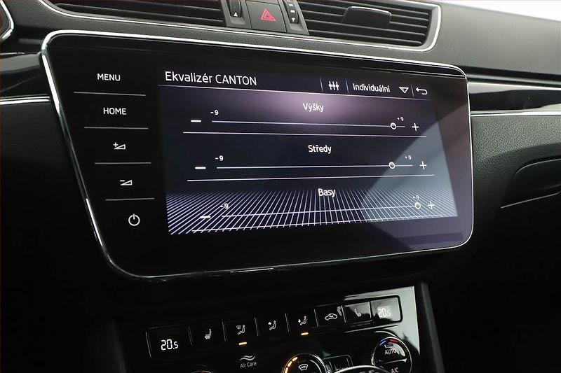 Škoda Superb (2020) Laurin&Klement 2.0 TSI - fotka 19 z 30