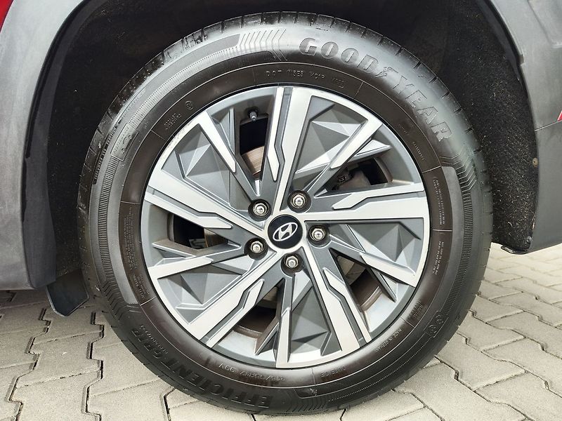 Hyundai Tucson 1.6 T-GDI/110kW Smart Navi 4x4 - fotka 34 z 41