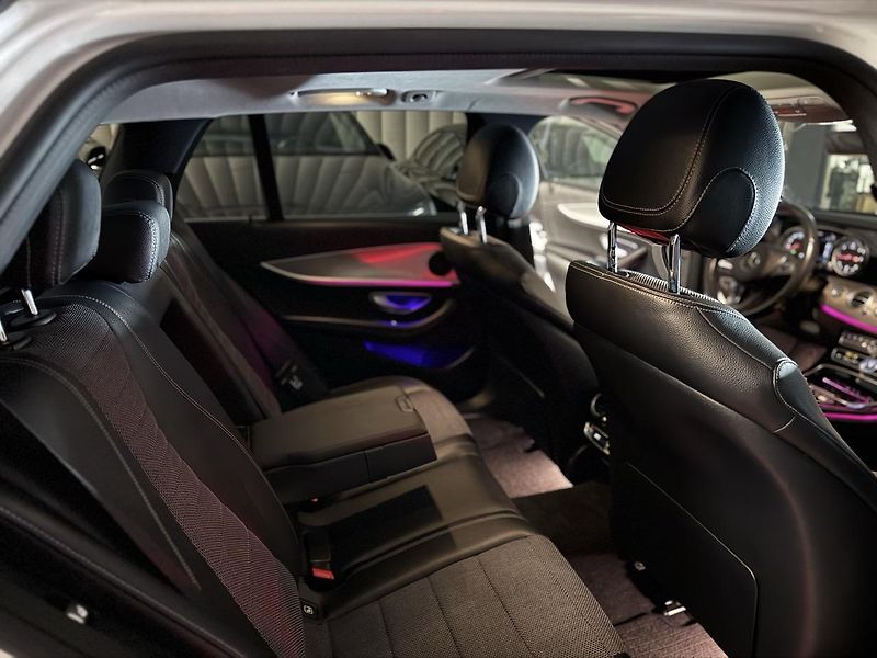 Mercedes-Benz Třídy E (2018) 220D,TOP ,TZ, adaptivní tempo - fotka 17 z 34