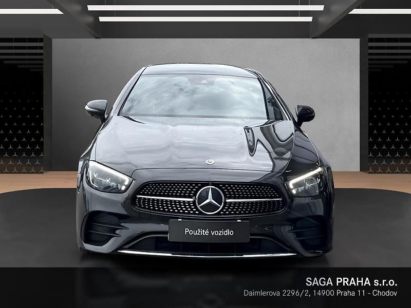 Mercedes-Benz Třídy E E-Třída 220 d 4MATIC kupé AMG - fotka 2 z 19