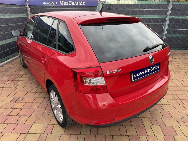 Škoda Rapid 1.6 TDI Spaceback Ambition - fotka 6 z 21