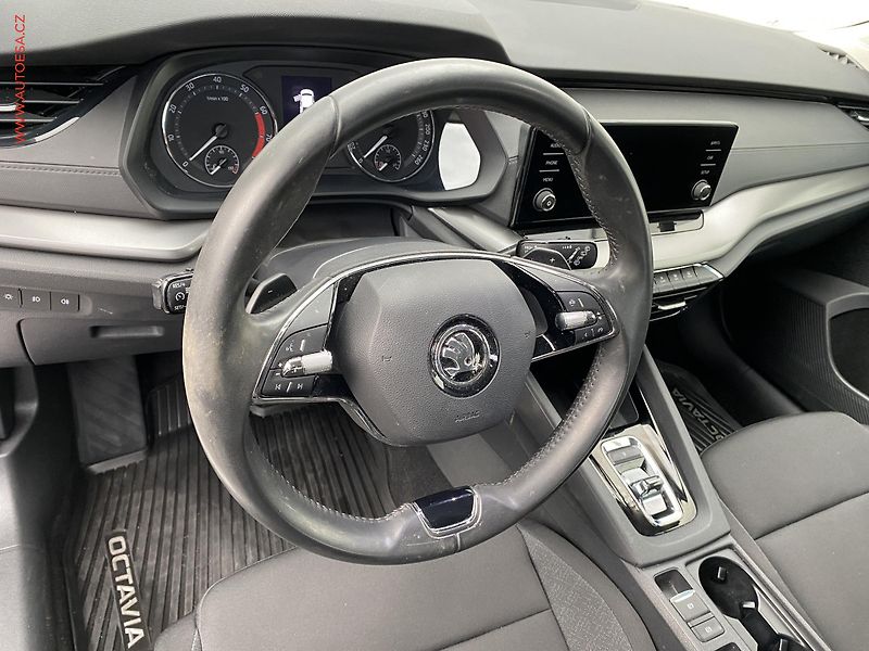 Škoda Octavia (2021) 1.5TSi e-TEC, 1.maj,ČR - fotka 12 z 17