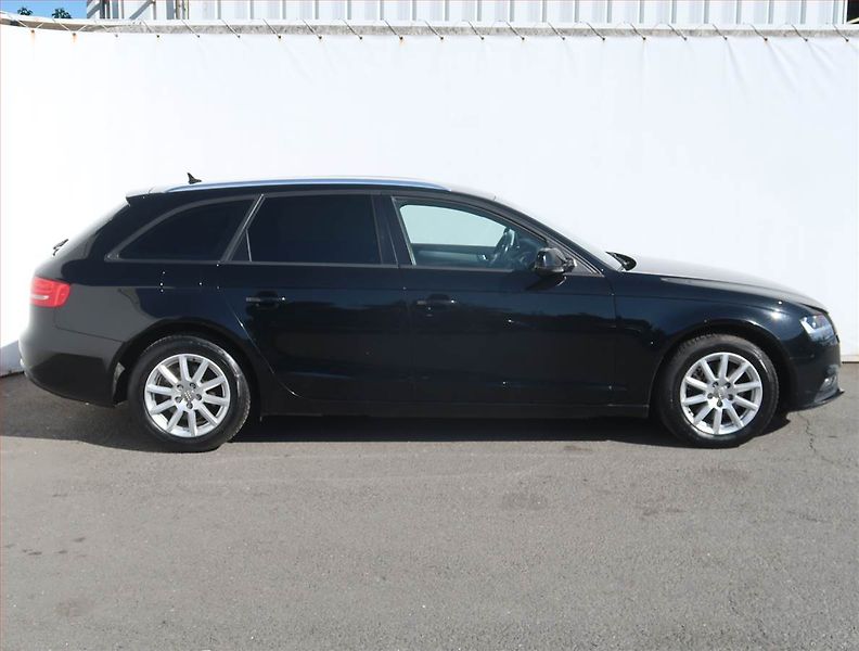 Audi A4 (2014) Ambition 2.0 TDI, Automat - fotka 6 z 18