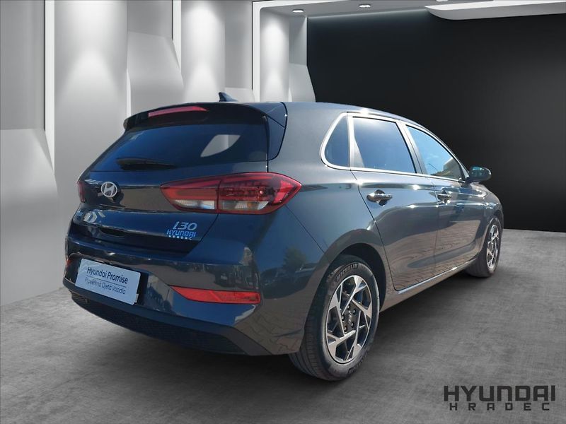 Hyundai i30 1,0   1.0TGDi DCT SMART CLIMAT - fotka 5 z 22