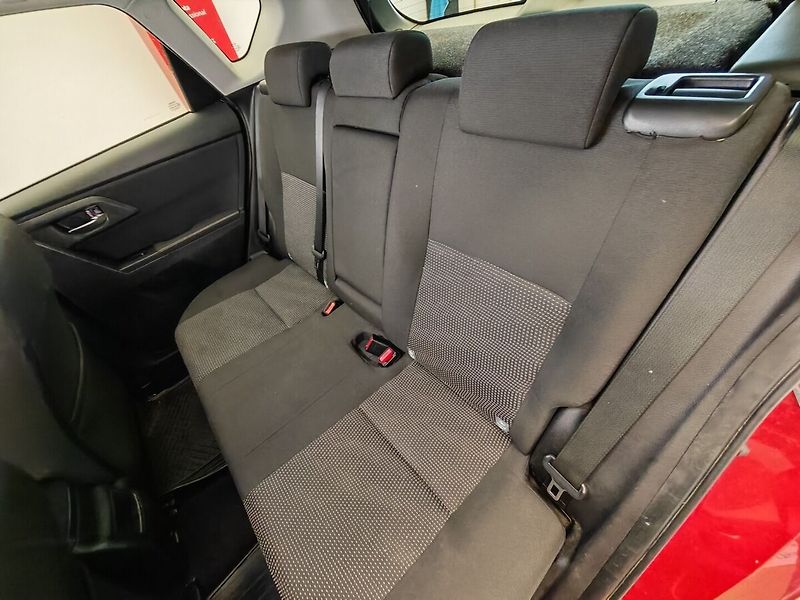Toyota Auris 1.3 Dual VVT-i Active - fotka 13 z 30