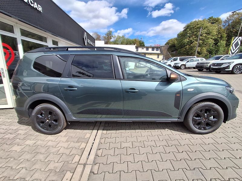 Dacia Jogger (2026) Extreme Eco-G 120 auto 5 míst - fotka 5 z 37