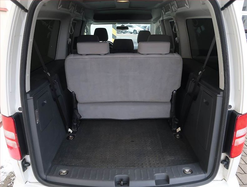 Volkswagen Caddy (2015) Maxi Team Edition 1.6 TDI - fotka 13 z 19
