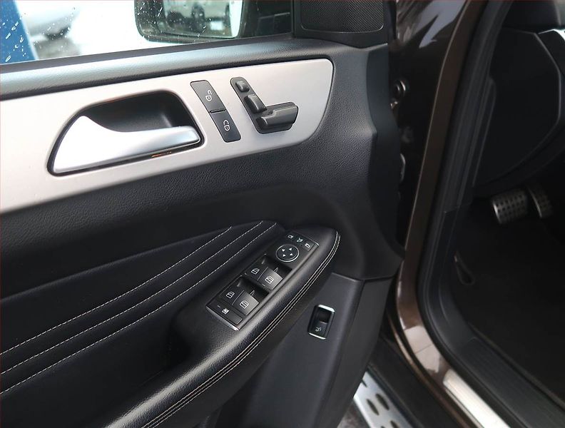 Mercedes-Benz Třídy M (2011) ML 250 BlueTEC, 4X4, Automat - fotka 17 z 20