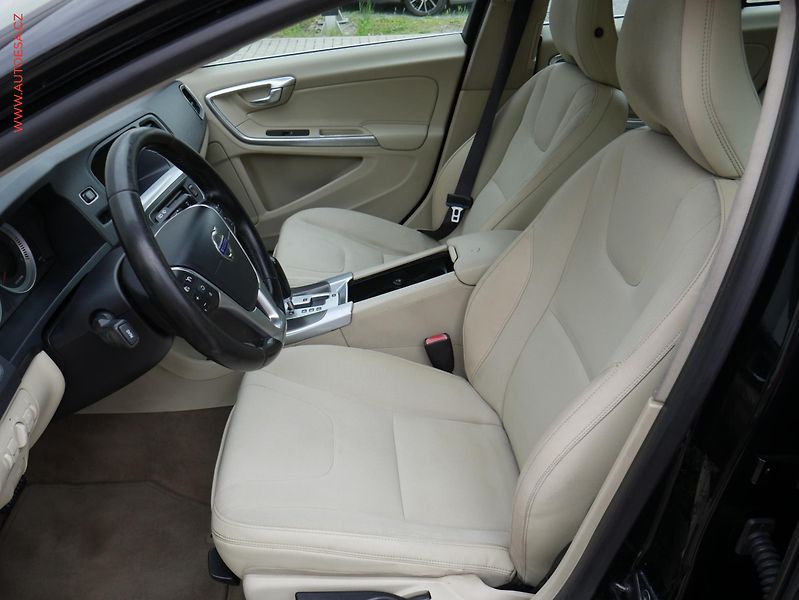Volvo V60 (2011) 2.0D, AC, temp - fotka 9 z 16