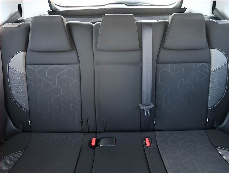 Peugeot 2008 (2018) 1.2 PureTech, Park. senzory - fotka 10 z 16