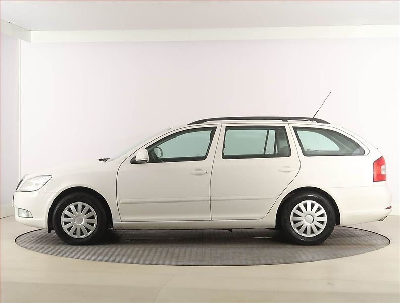 Škoda Octavia (2010) 1.6 TDI - fotka 3 z 14