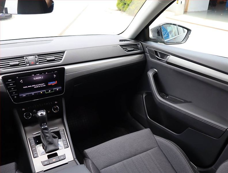 Škoda Superb (2022) 2.0 TDI - fotka 8 z 29