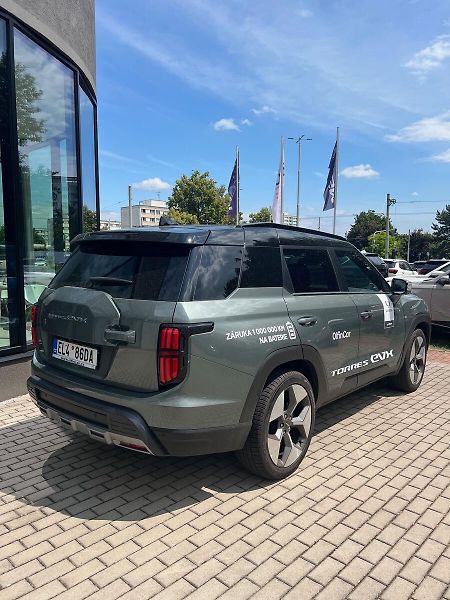 SsangYong Musso Grand PREMIUM + BLACK, 67751 - fotka 26 z 31