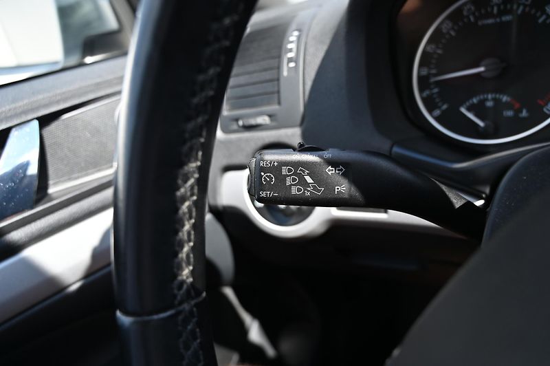 Škoda Octavia 2.0TDI 103KW 9/2012 Rezervace - fotka 19 z 43