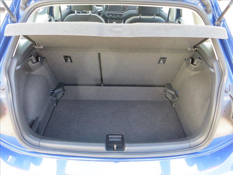 Volkswagen Polo 1,0 TSI 70kW Virtual+Digiklima - fotka 7 z 21