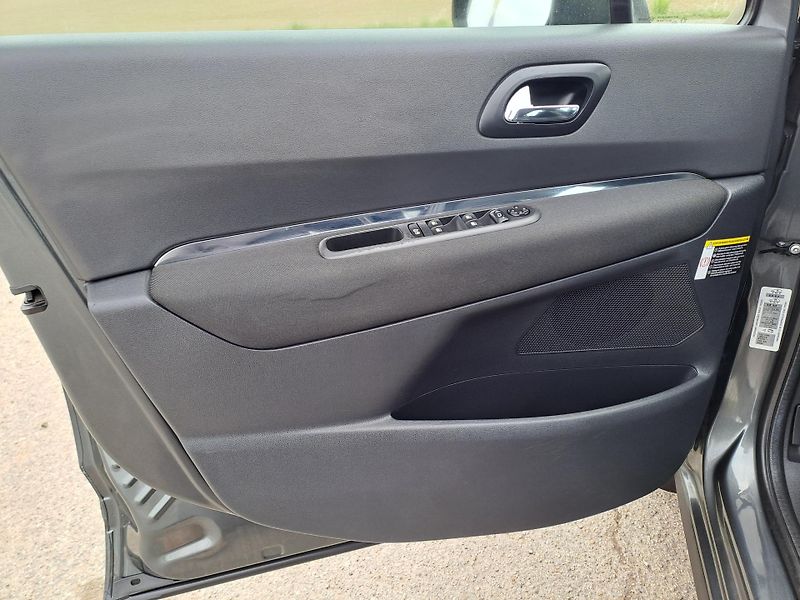 Peugeot 3008 (2010) 1.6 HDi - fotka 15 z 28