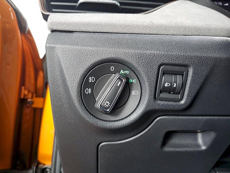 Škoda Kamiq (2025) 1.0TSI 85kW TOP Selection DSG - fotka 23 z 33