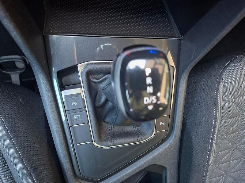 Volkswagen Tiguan (2022) 2.0TDI 110kW DSG LIFE - fotka 15 z 50
