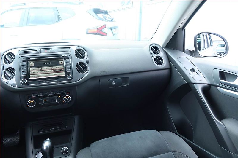 Volkswagen Tiguan (2012) 2.0 TDI, 4X4, Automat, Navi - fotka 8 z 24