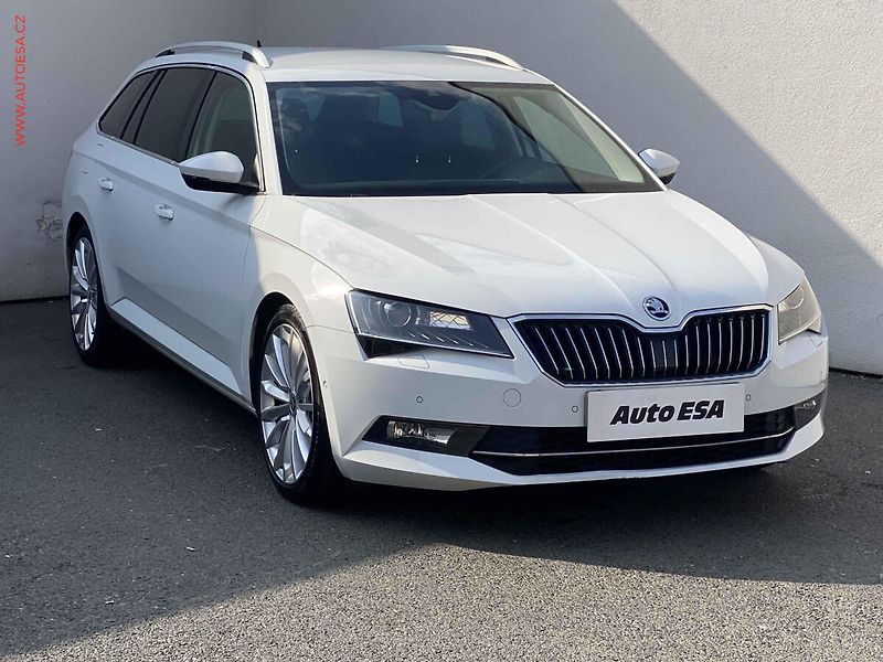 Škoda Superb (2016) 2.0 TDi, Style, kůže, +ALU - fotografie inzerátu